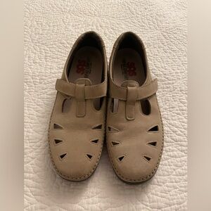 Womens SAS sage Roamer Leather Tripad strap loafer shoe Size 8.5